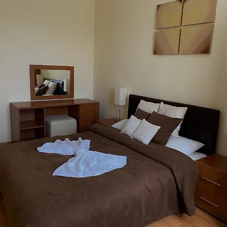 Orchidea Apartment *